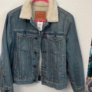 Levi’s youth Sherpa lined jacket